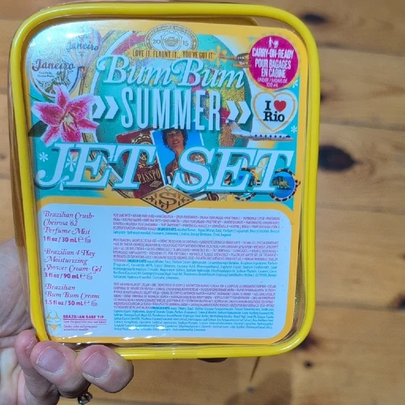 NWT Sol de Janeiro Travel Essentials Jet Set - Picture 2 of 4